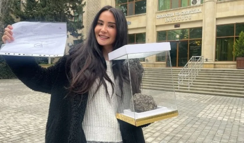 Aparıcı Leyla Mustafayevanın evinə meteorit daşı düşdüyü təsdiqlənib