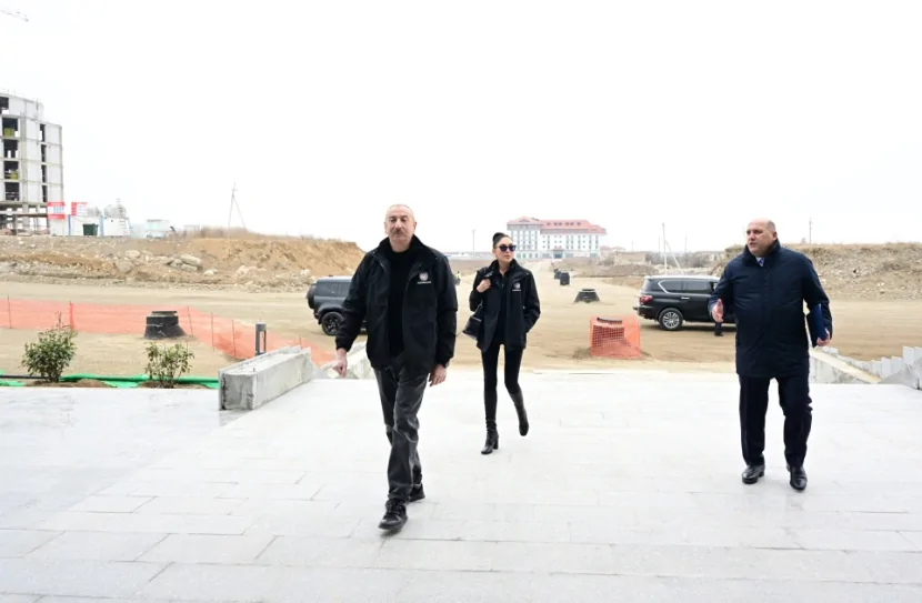 Prezident İlham Əliyev Ağdam Muğam Mərkəzində görülən tikinti işləri ilə tanış oldu