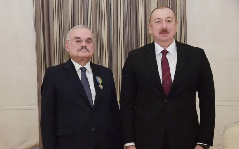 \"Ən ağır dövrlərində atamın yanında olmusunuz\" Prezident