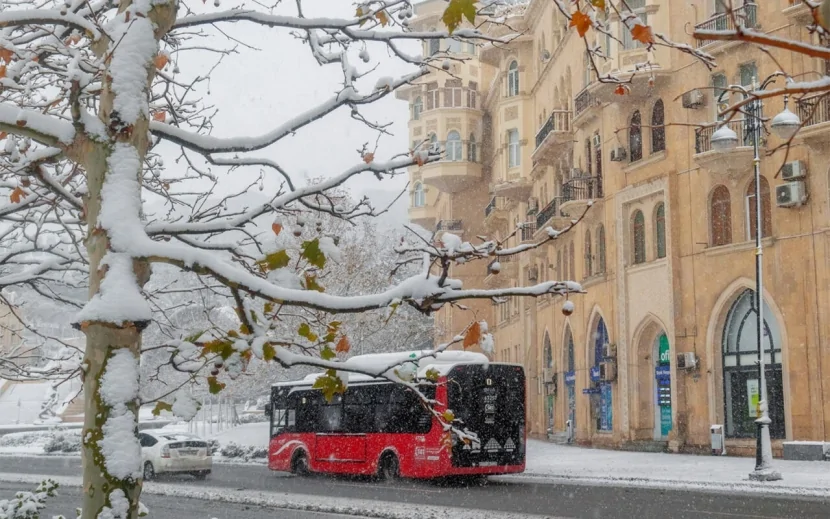 Avtobuslara tətbiq edilən saat məhdudiyyəti  aradan qaldırıldı
