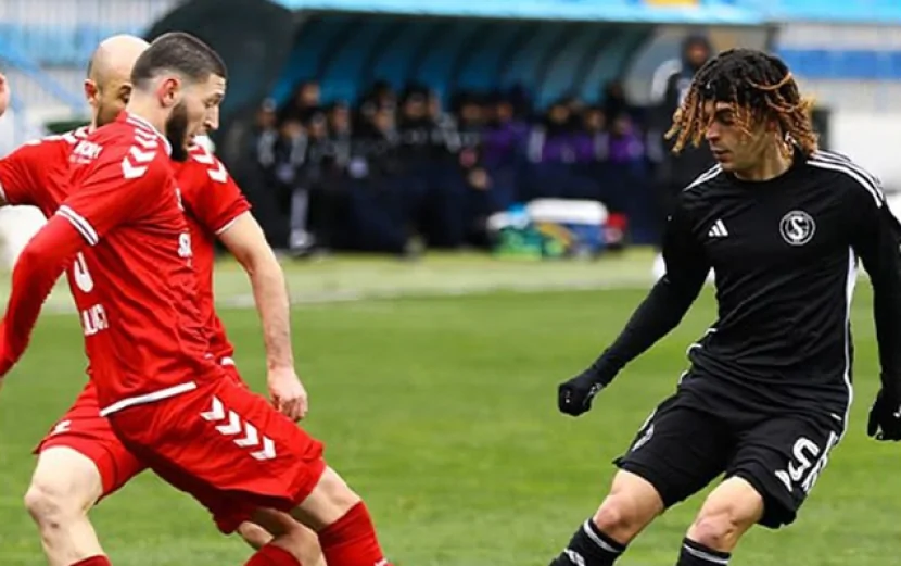 “Araz-Naxçıvan” “Səbail”lə bərabərə qaldı 