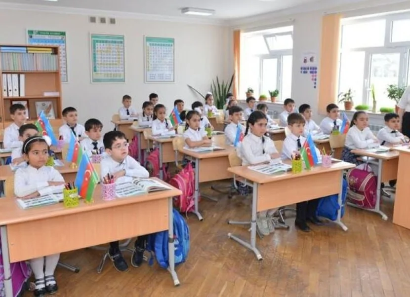 Sabah dövlət məktəblərində dərslər keçiləcək - RƏSMİ