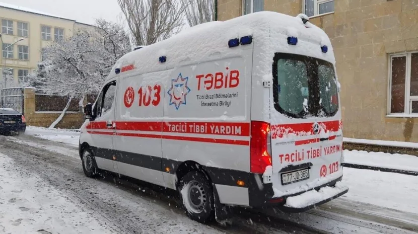 Qarlı havada 179 nəfər xəsarət alıb