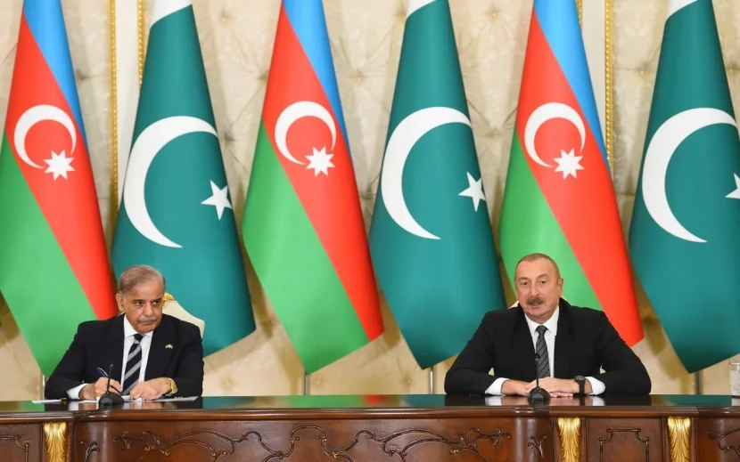 Prezidentin Pakistanın Baş naziri ilə geniş tərkibdə görüşü başladı- FOTOLAR (YENİLƏNİB)