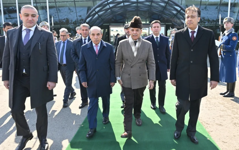 Şahbaz Şərifin Azərbaycana səfəri başa çatdı