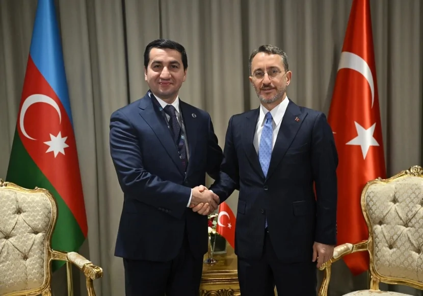 Hikmət Hacıyev Fəxrəddin Altunla görüşdü