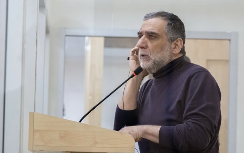 Vardanyan yenə suallar qarşısında susdu