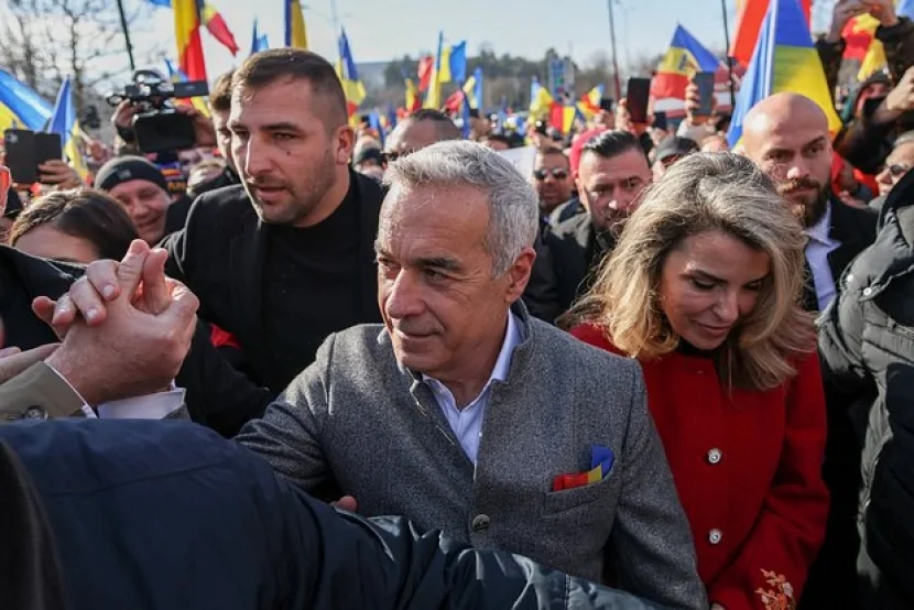 Rumıniya prezidentliyinə namizəd SAXLANILDI