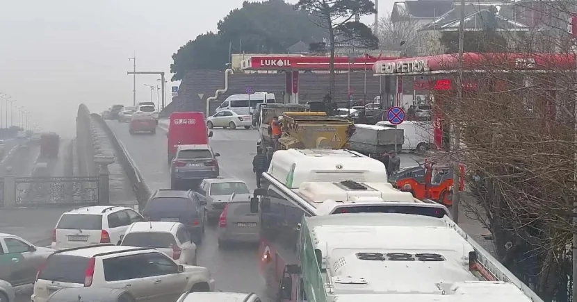 Bakıda bir neçə yolda təmir işləri aparılır - Sürücülərin DİQQƏTİNƏ