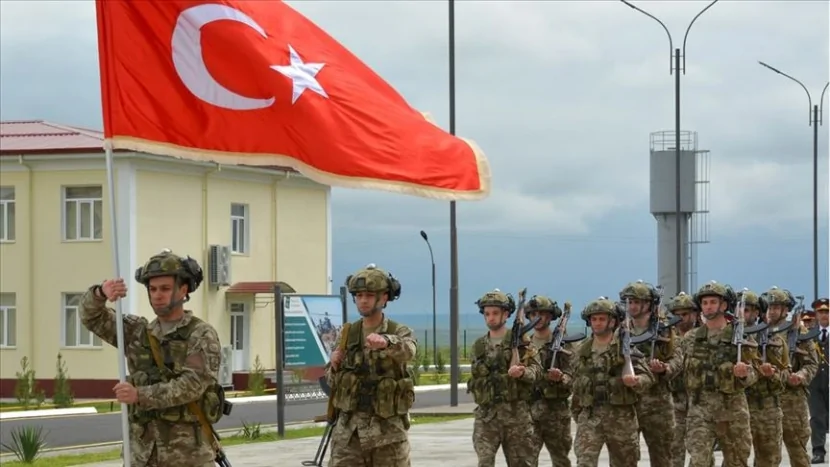 Türk ordusu UKRAYNAYA YERİDİLİR - RUSİYA GERİ ÇƏKİLİR?