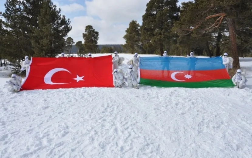 Azərbaycan və Türkiyə hərbçiləri birgə təlim keçdilər - FOTOLAR