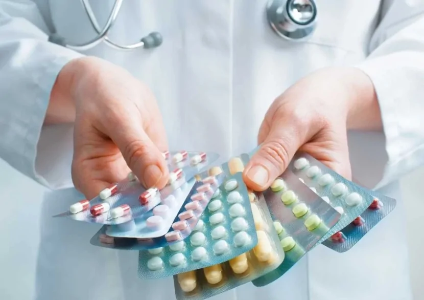 Həkimlərin antibiotik tələsi: Ölümə gedən yol