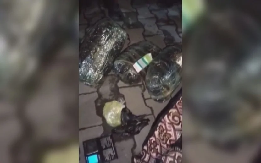 Keçmiş məhkumlardan 7 kiloqram narkotik götürüldü