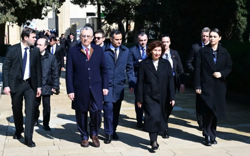 Şimali Makedoniya Prezidenti Fəxri xiyabanda - FOTOLAR