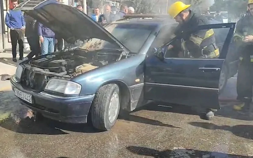 Sumqayıtda avtomobil yandı - Video