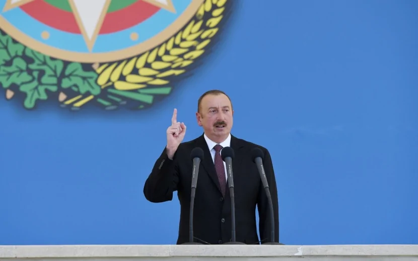 \"Onlar gecə-gündüz casus kimi bizim sərhədlərimizdə dayanırlar\" - Dövlət başçısı