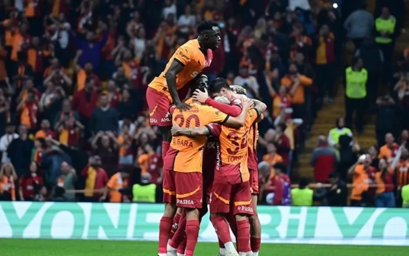 “Qalatasaray\" \"Antalyaspor\"u böyük hesabla məğlub ETDİ