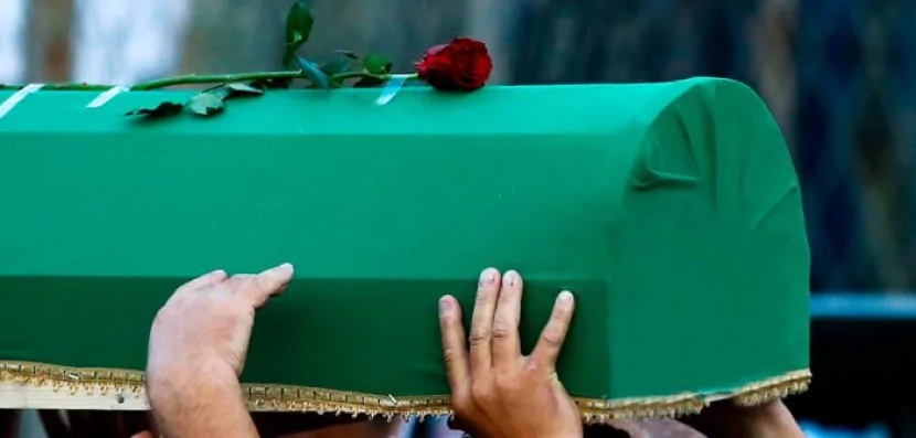 \"Etalon\" hospitalda liposaksiya əməliyyyatı etdirən qadın evində ölüb