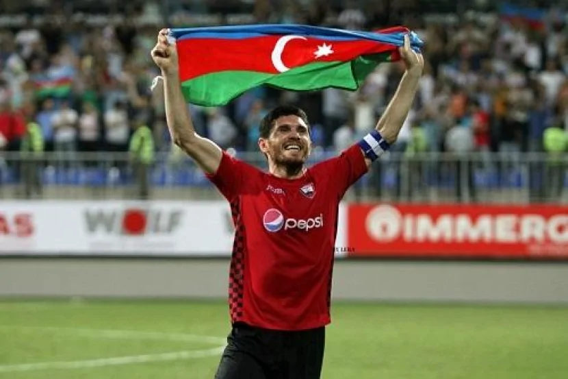 Cavid Hüseynov istefaya göndərildi