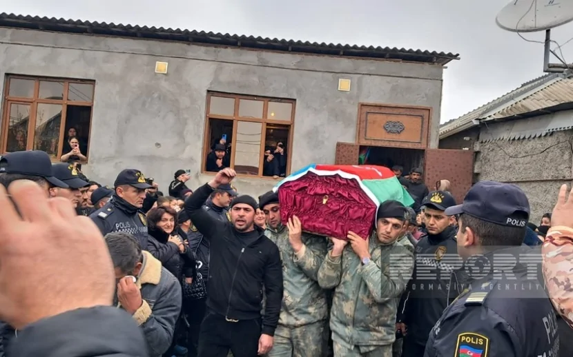 Həlak olan hərbçimiz dəfn edildi - FOTO