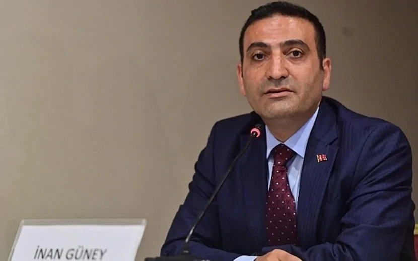 İstanbulda daha bir bələdiyyə sədri dindirildi