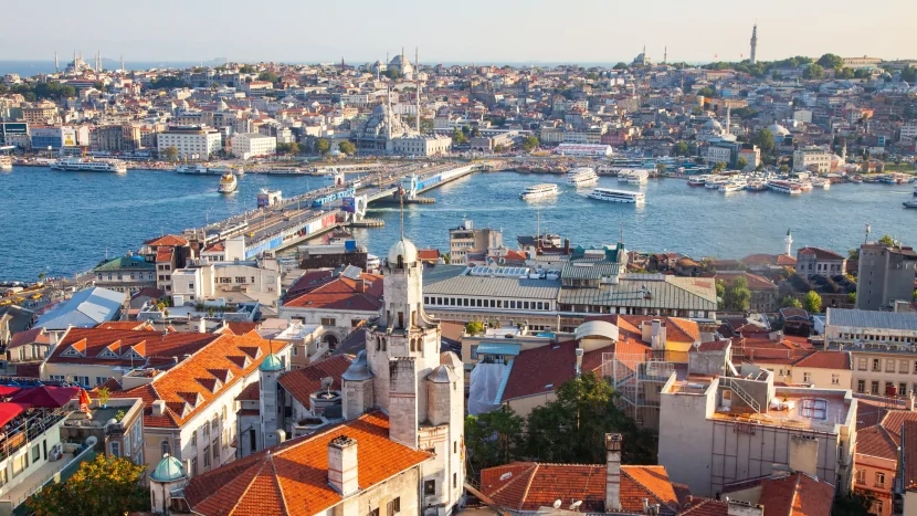 İstanbulda 206 etirazçının həbsi istənilir
