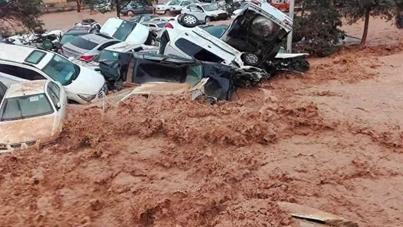 İranda dəhşətli sel ciddi fəsadlar törətdi