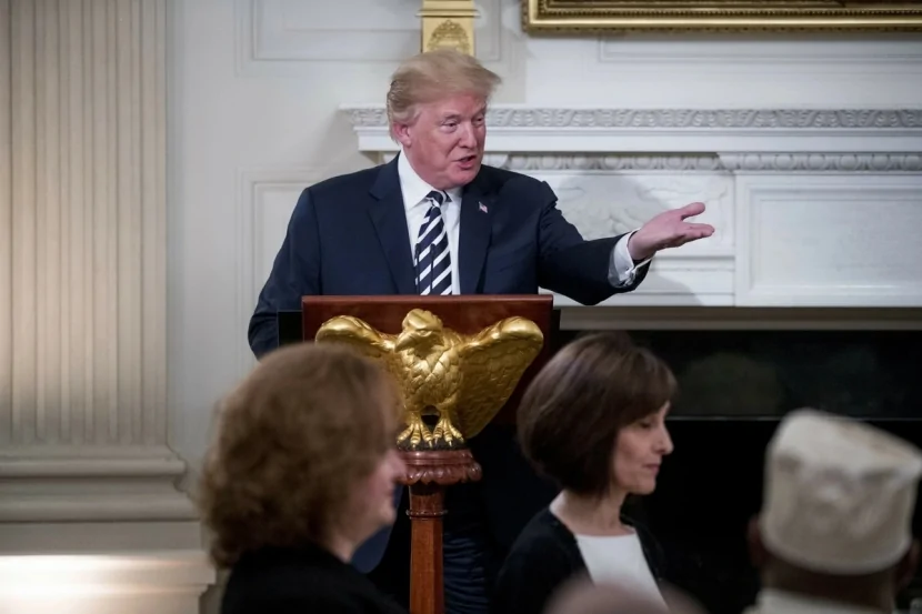 Donald Tramp Ağ Evdə iftar verdi 