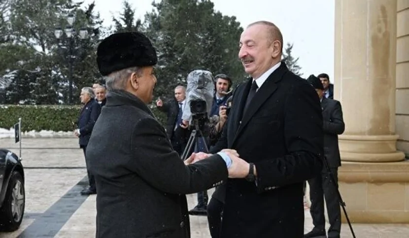 Şahbaz Şərif də İlham Əliyevi təbrik etdi