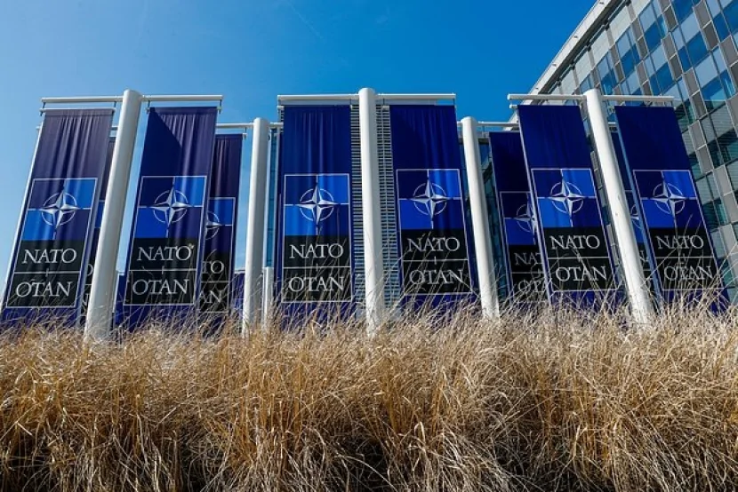 Vaşinqtonla NATO arasında gərginlik ARTIR