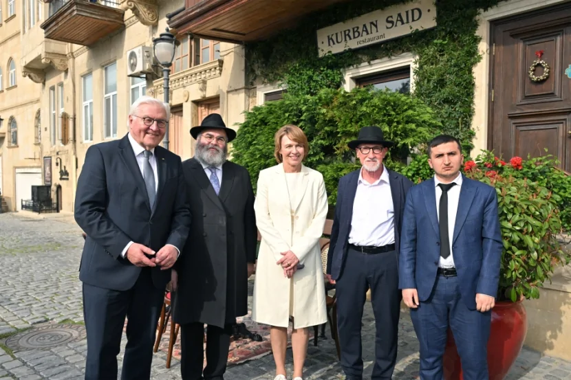 Almaniya Prezidenti İçərişəhərdə - FOTO