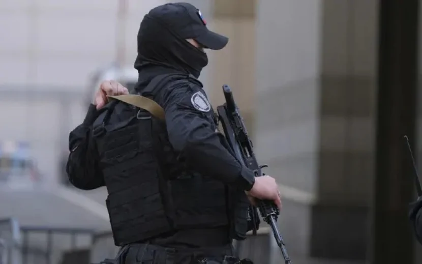 Rusiyada bazada terror planlaşdıran hərbçi saxlanıldı