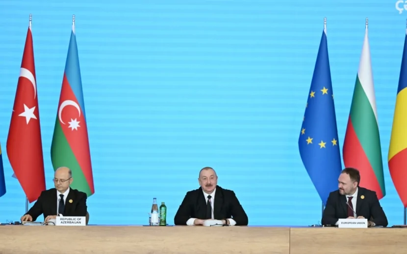 Prezident nazirlərin iclasında iştirak etdi - FOTOLAR