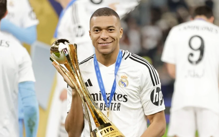 \"Mənə kömək edirlər\" - Mbappe
