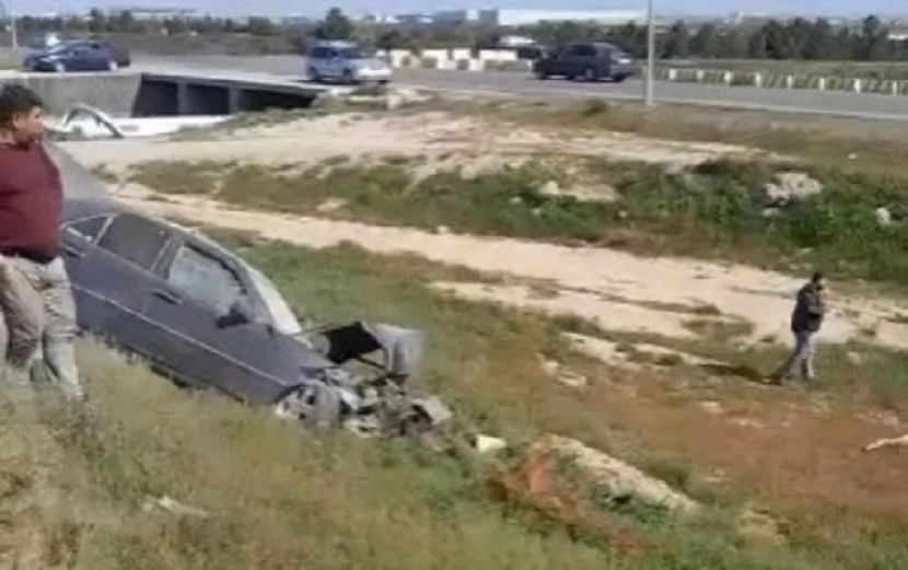 Aeroport yolunda avtomobil aşdı - Video