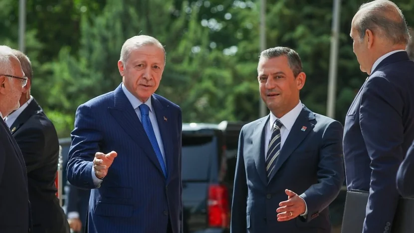 Ərdoğan Özgür Özəli məhkəməyə VERDİ