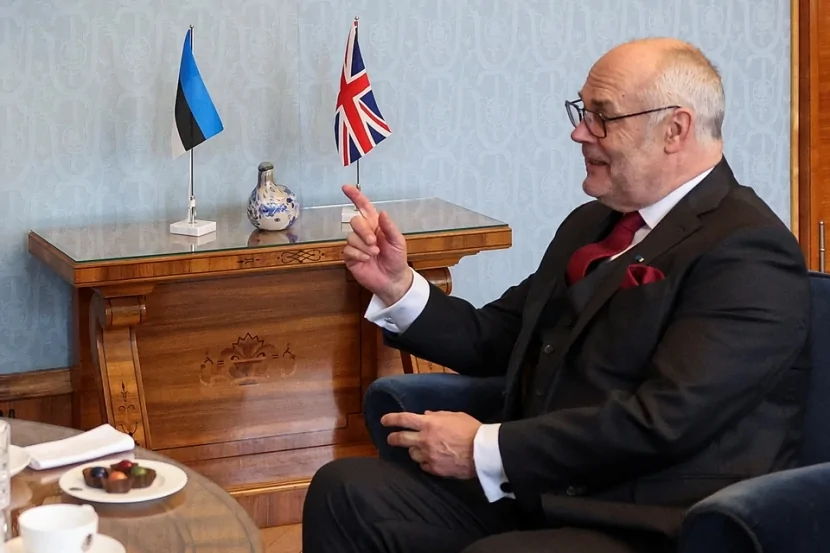 Estoniya prezidenti rusların seçkilərdə səs verməsini qadağan edən qanunu TƏSDİQLƏDİ