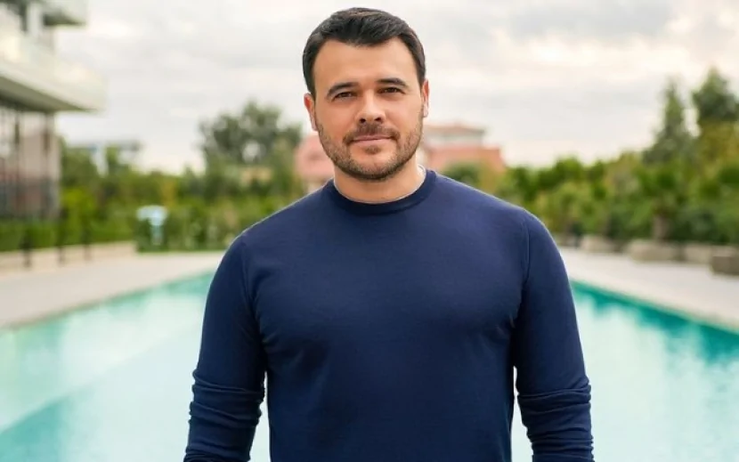 Emin Ağalarovun adından dələduzluq etmək istədilər
