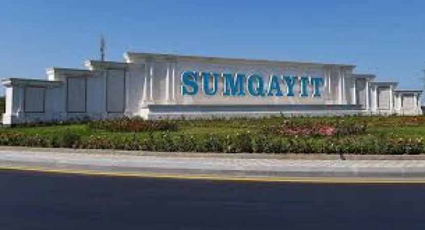 Sumqayıtda ağaclıq ərazi HASARA ALINDI - TİKİNTİ GEDİR