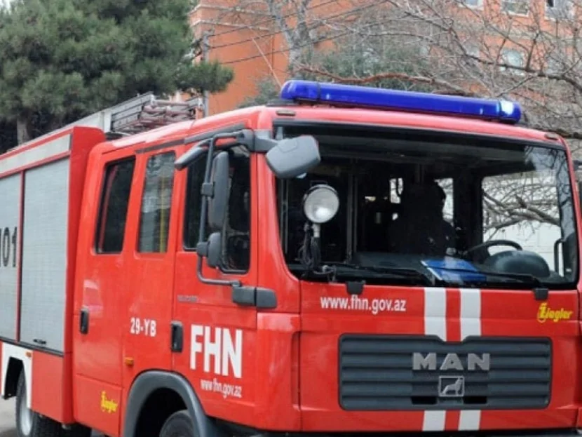 Saatlıda ev yandı