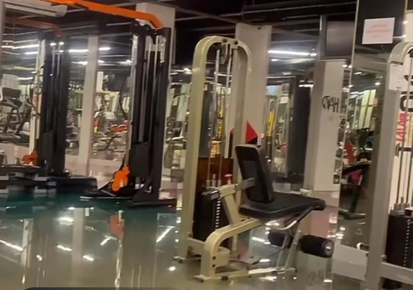 Bakıda fitness zalını SU BASDI - FOTO/VİDEO