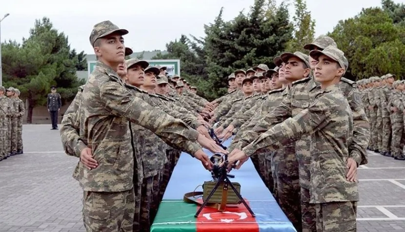 Hərbi qeydiyyata alınmaqdan boyun qaçıranlar 100 manat cərimələnəcək
