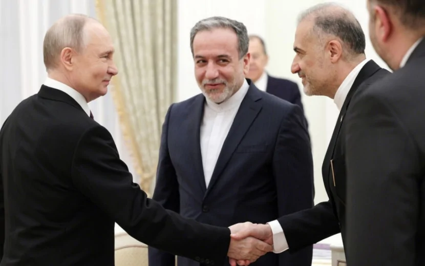 Putin Əraqçi ilə görüşdü