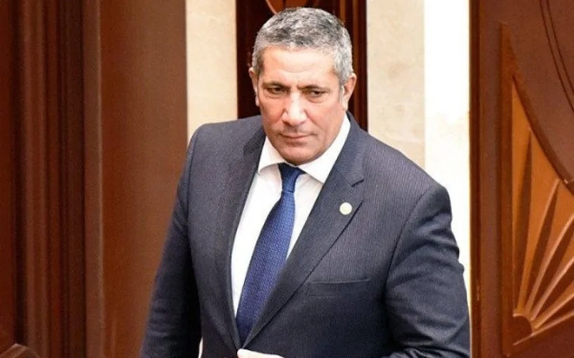Siyavuş Novruzov 77 gündən sonra Milli Məclisə gəldi 