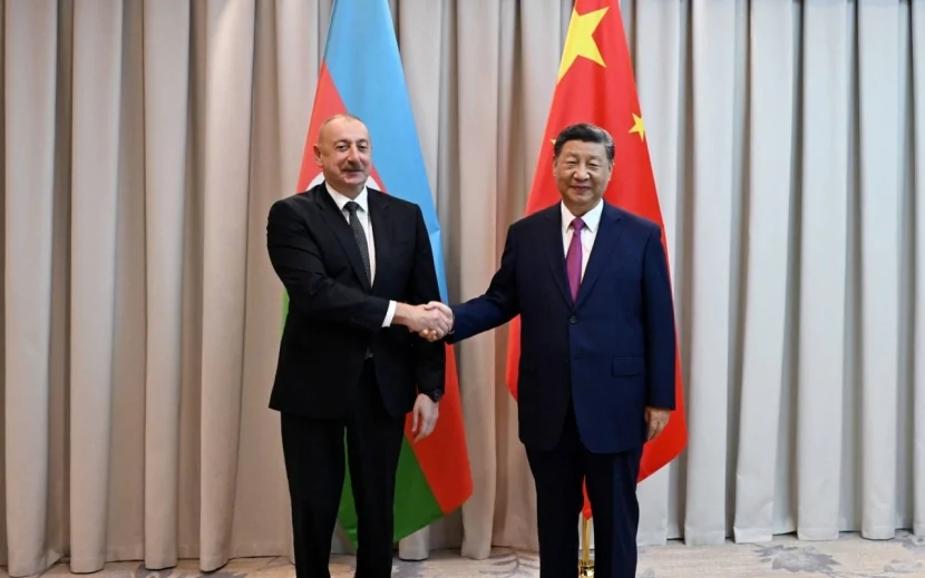 İlham Əliyev Si Cinpini Azərbaycana dəvət etdi
