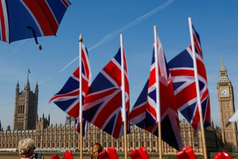 London sanksiyaları ləğv etdi
