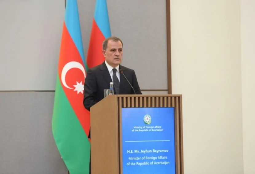 \"Ermənistan ciddi şəkildə silahlandırılır\" - Nazir