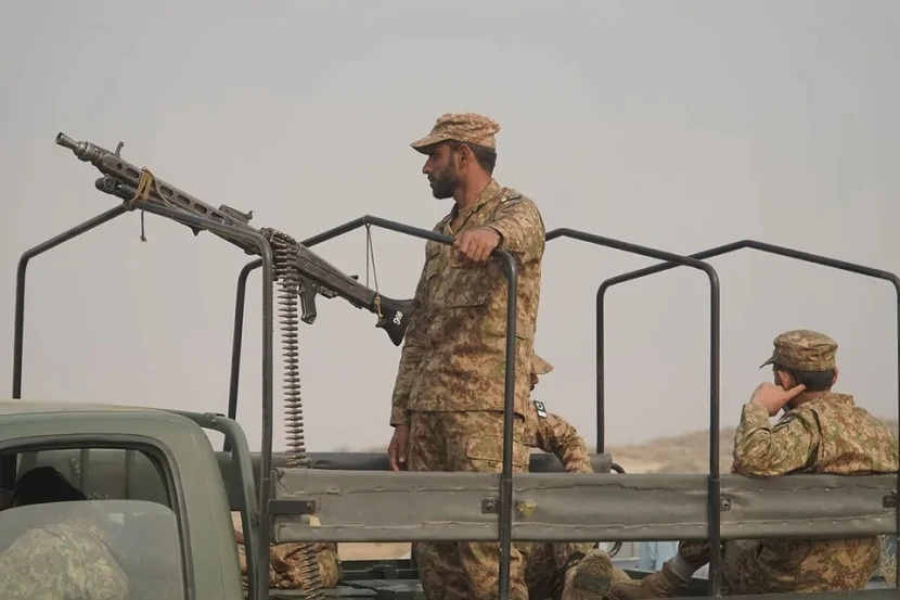 Hindistan Pakistan sərhədində yenidən ATIŞMA OLDU