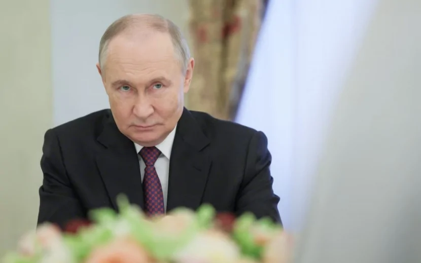 Putinə Kursk vilayətinin azad edilməsi barədə məruzə edilib
