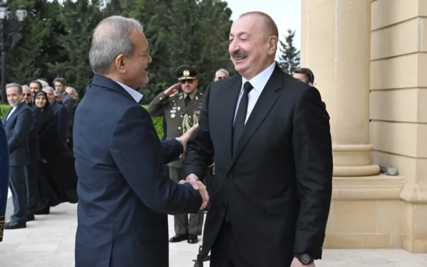 \"Qardaşımın yenidən qonağı olacağam\" - Pezeşkian